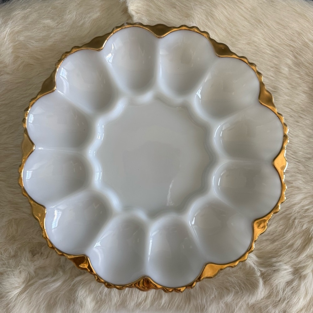 Anchor Hocking Vintage 1950’s Fire King Gold Scalloped Edge Deviled Egg Plate
